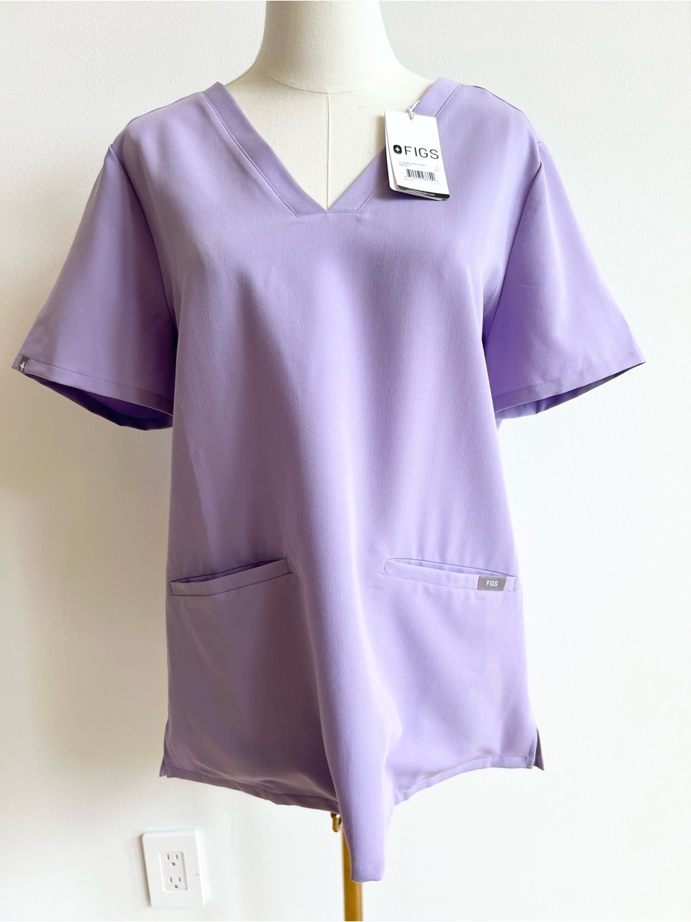 FIGS Casma 3 Pocket Scrub Top Women’s Large Purple Haze Technical Collection NWT